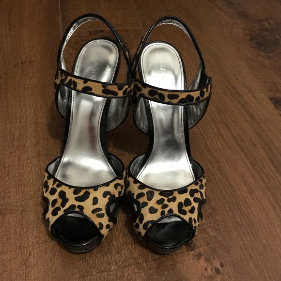 SOLD - Gotta Have It! - Calvin Klein Leopard heels SEXY - Picture 3 of 9